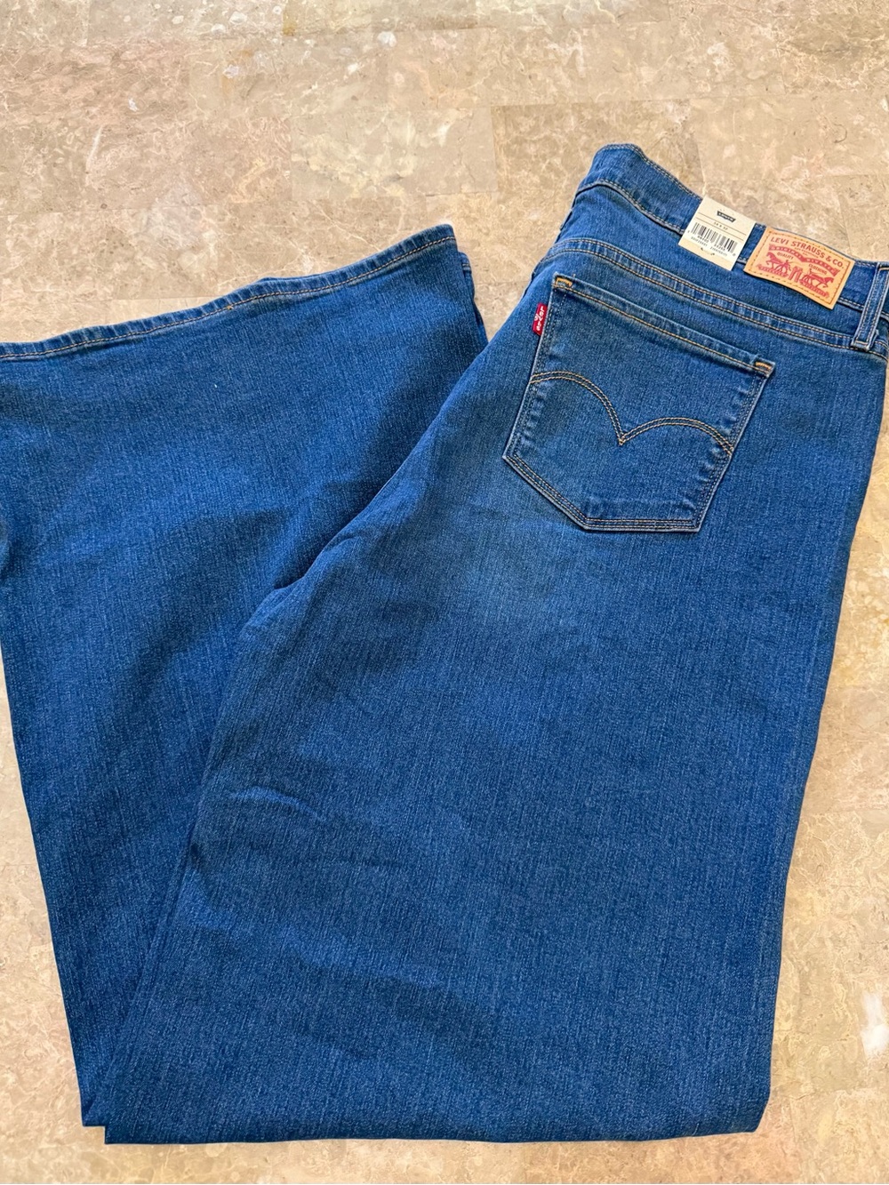 Levis Women’s stellar stretch 318 Shaping Wide Leg Jeans 34x32 dark blue